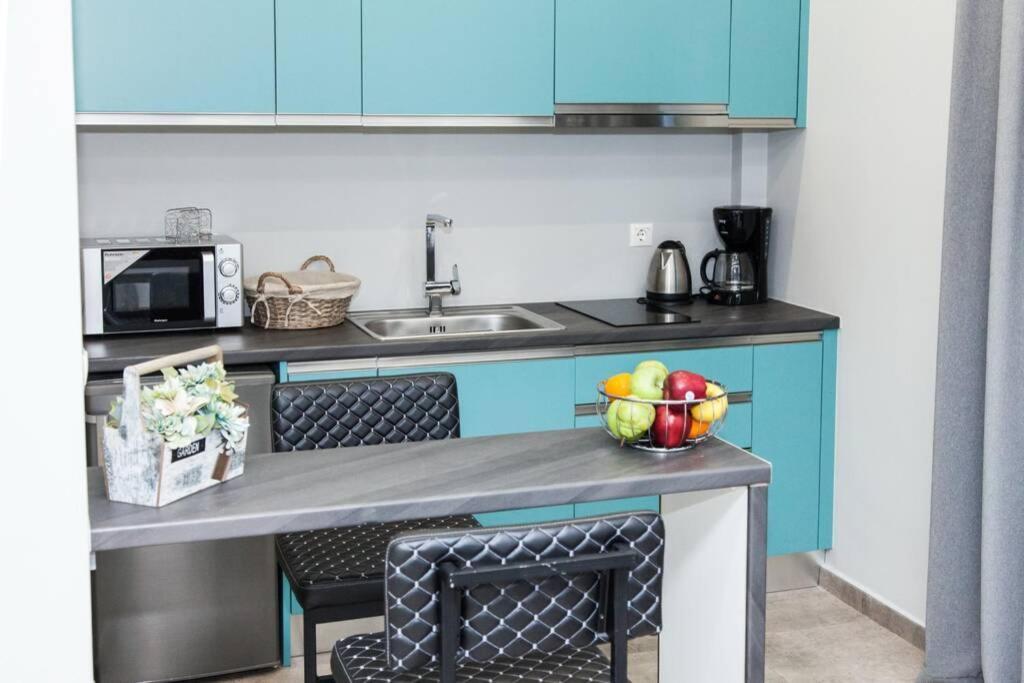 E Spacious Cornered Brand New Studio Apartment E Atena Exterior foto
