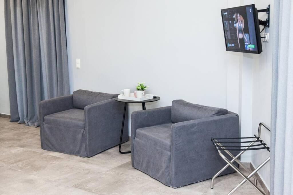 E Spacious Cornered Brand New Studio Apartment E Atena Exterior foto